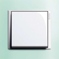 Gira Event Opaque. Цвет рамки: Салатовый; Цвет вставки и клавиши: Белый глянцевый