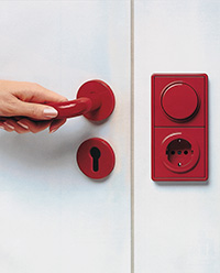 Блок: выключатель и розетка, Gira S-Color, Цвет: Красный