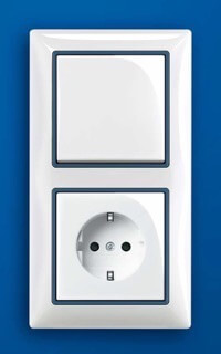 Блок выключатель-розетка ABB, Basic 55, Рамка: Альпийский белый, Вставка: Синий