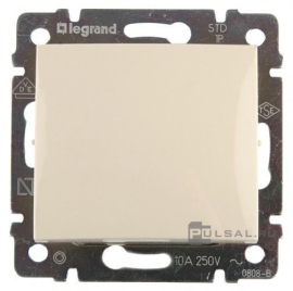 Кнопка Н.О.
Valena,  одноклавишный,   цвет - слоновая кость,  пластмасса,  695607,  6 956 07,  Legrand
 - PULSAL.RU